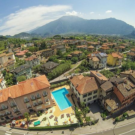 Hotel Alberello Riva del Garda Exterior foto
