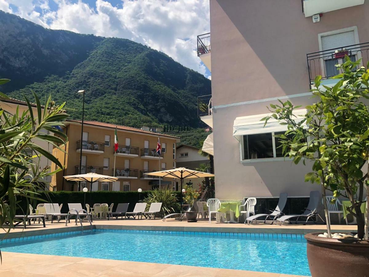 Hotel Alberello Riva del Garda Exterior foto