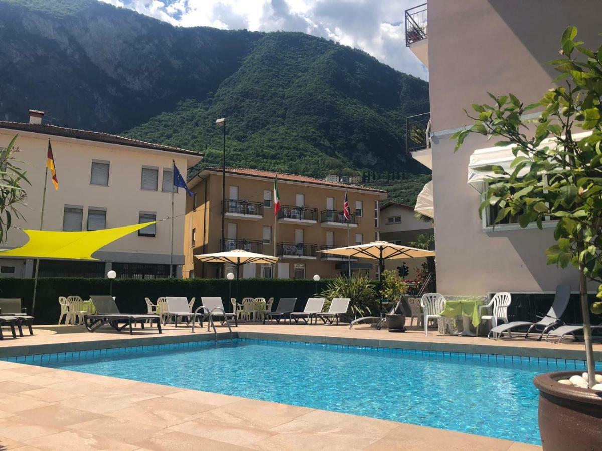 Hotel Alberello Riva del Garda Exterior foto